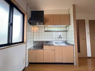 アットフィールド【2階】のキッチン