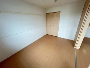 プリムローズ・ガーデン【2階】の内装