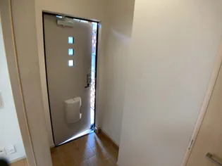 ゴールド・リッチ平江・Ⅰ【1階】の玄関