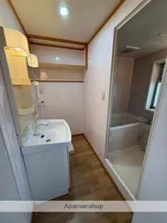 第1年見マンション【1階】の内装