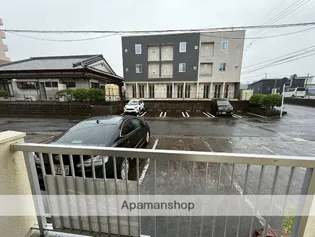 第1年見マンション【1階】の外観