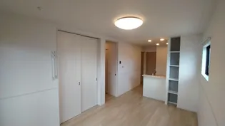 アゼリアガーデン【2階】の内装