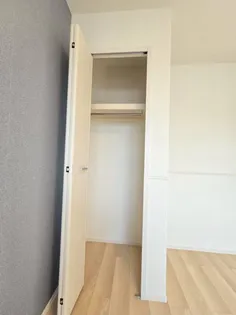 アゼリアガーデン【2階】の内装