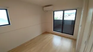 アゼリアガーデン【2階】の居間