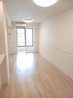 ロータス都城4【1階】の居間