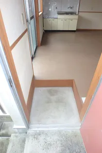 コーポ27【102号室】の玄関