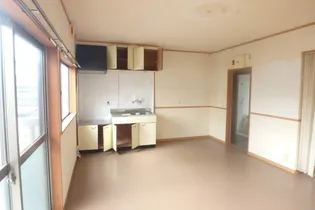 コーポ27【102号室】の居間