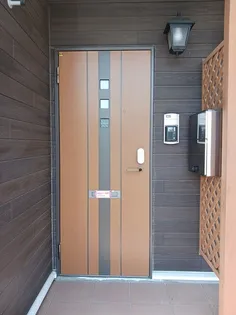 ヴィラ プリムローズ B棟【2階】の玄関