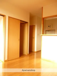 ウエストタウンⅡ【206号室】の居間