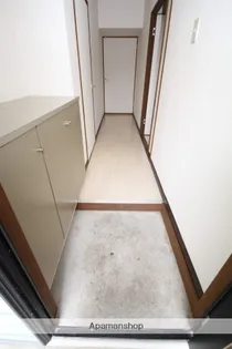 エクセレントハイツ【1階】の玄関