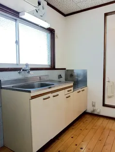 天神ハイツ【13号室】のキッチン