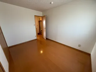 ガーデンヒルズ吉尾【303号室】の内装