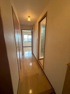 アットフィールド【302号室】の内装