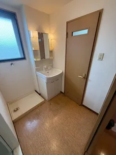 アットフィールド【302号室】の内装