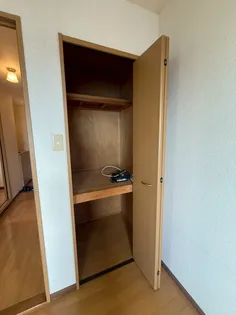 アットフィールド【302号室】のその他画像