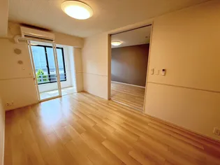 フェニーチェ ミナ Ⅰ【1階】の居間