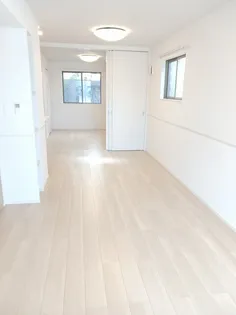 ロータス都城3【1階】の居間