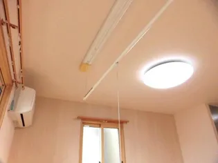 グランシャリオI番館【1階】の内装