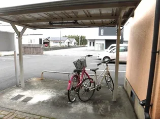 グランシャリオI番館【1階】の内装