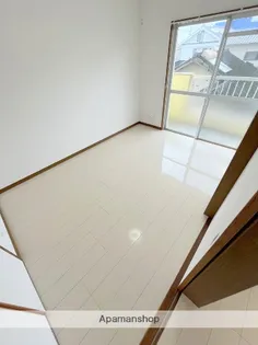 ニューライフ新別府【203号室】の内装