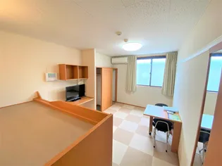 レオパレスさそら【201号室】の居間