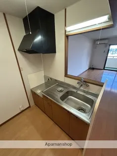 サンフォルトゥーナ宮崎駅東【4階】のキッチン