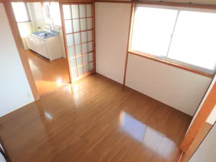 高洲コーポ (恒久)【2階】の居間