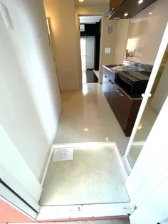 しおんビル【3階】の玄関