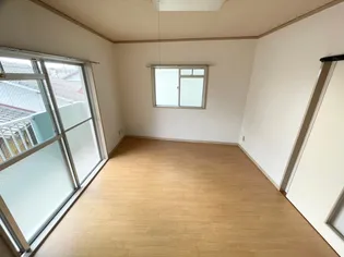 メモリーハウス【2階】の内装