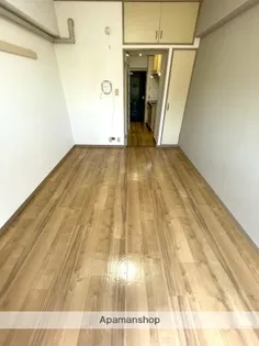 プチメゾン大淀【107号室】の居間