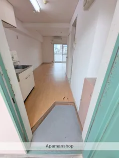 アートコーポ88【401号室】の玄関