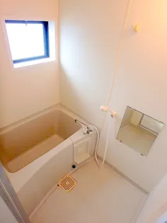 ファミール小春の里 D棟【2階】の風呂