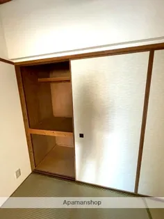 奥野ビル【102号室】の内装