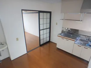 大塚サンハイツA【205号室】の内装