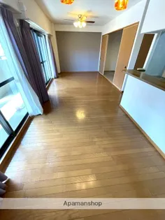 サーパス文化の森【2階】の居間