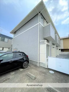 シュール メゾン【101号室】の外観