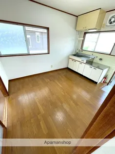 河井田コーポ【201号室】の内装