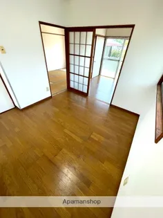 河井田コーポ【201号室】の内装