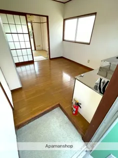 河井田コーポ【201号室】の内装