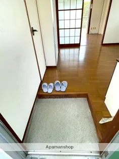 河井田コーポ【201号室】の玄関