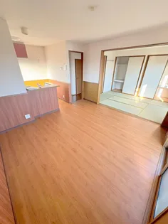 セピアコート A棟【2階】の居間