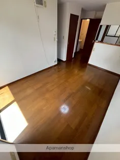 アルテブラン祇園【101号室】の居間