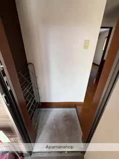 アルテブラン祇園【101号室】の玄関