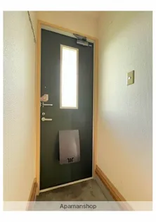 シャーメゾンマリネス【101号室】の玄関