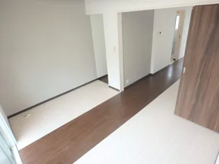 ダイナーズ橘【1階】の内装