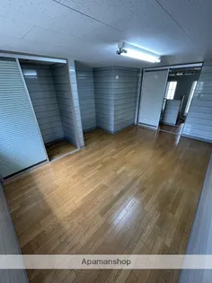 エレガンス江平東【1階】の内装