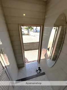 エレガンス江平東【1階】の玄関