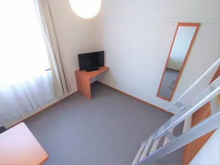 レオパレス源藤Ⅲ【201号室】の居間