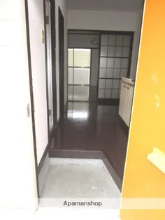 シャトレ5【2階】の玄関