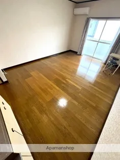 ホワイトメゾン【2階】の内装